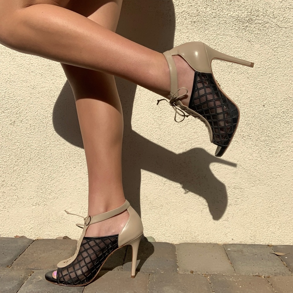 DESIGNER Pour La Victoire Sofie Heels🖤